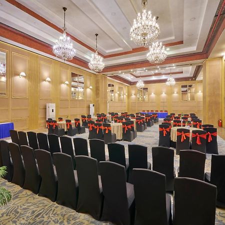 Hotel Hindusthan International, บูบันเนสชวาร์ ภายนอก รูปภาพ