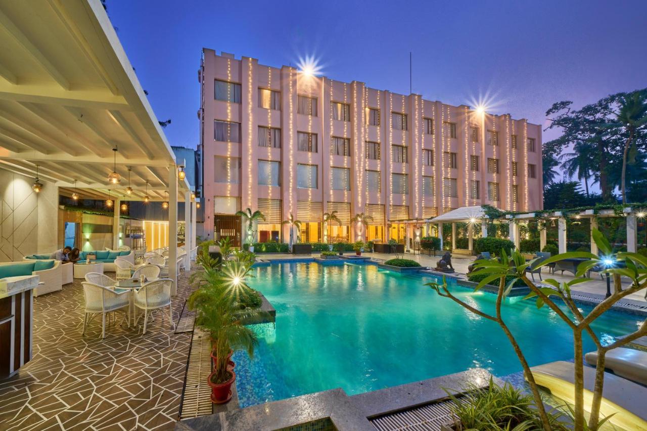 Hotel Hindusthan International, บูบันเนสชวาร์ ภายนอก รูปภาพ