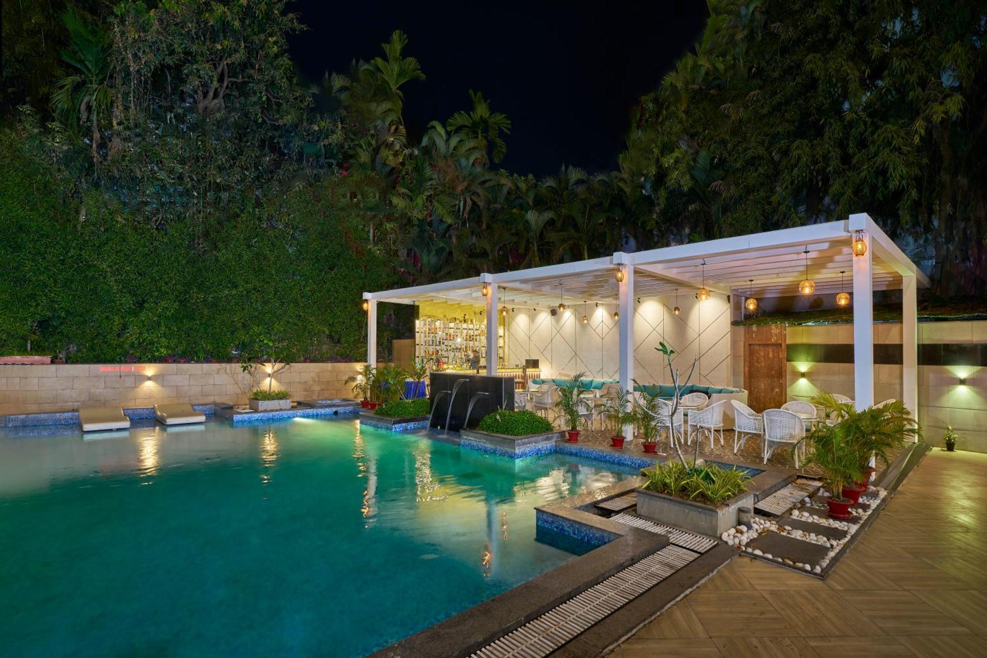 Hotel Hindusthan International, บูบันเนสชวาร์ ภายนอก รูปภาพ