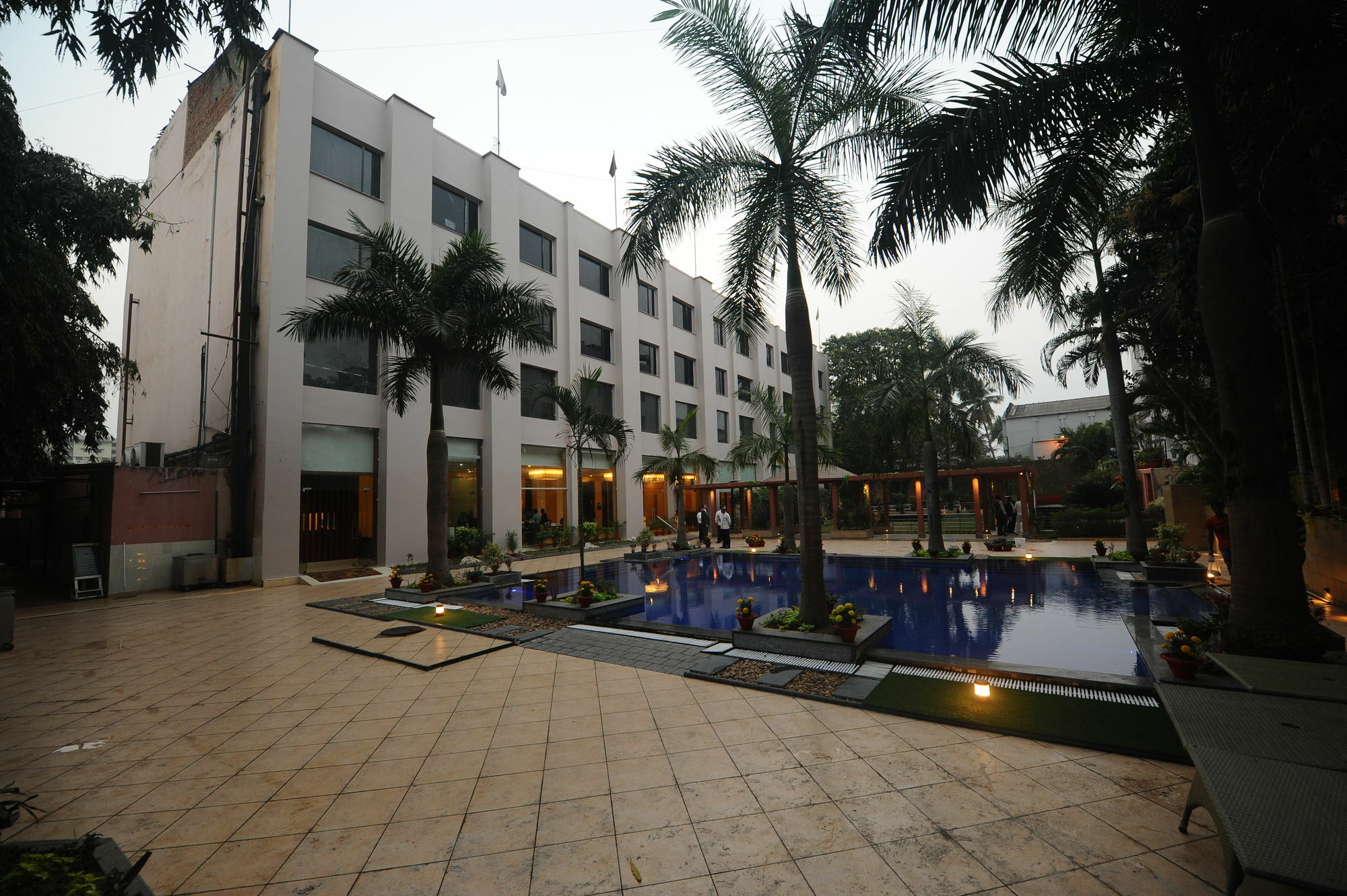 Hotel Hindusthan International, บูบันเนสชวาร์ ภายนอก รูปภาพ